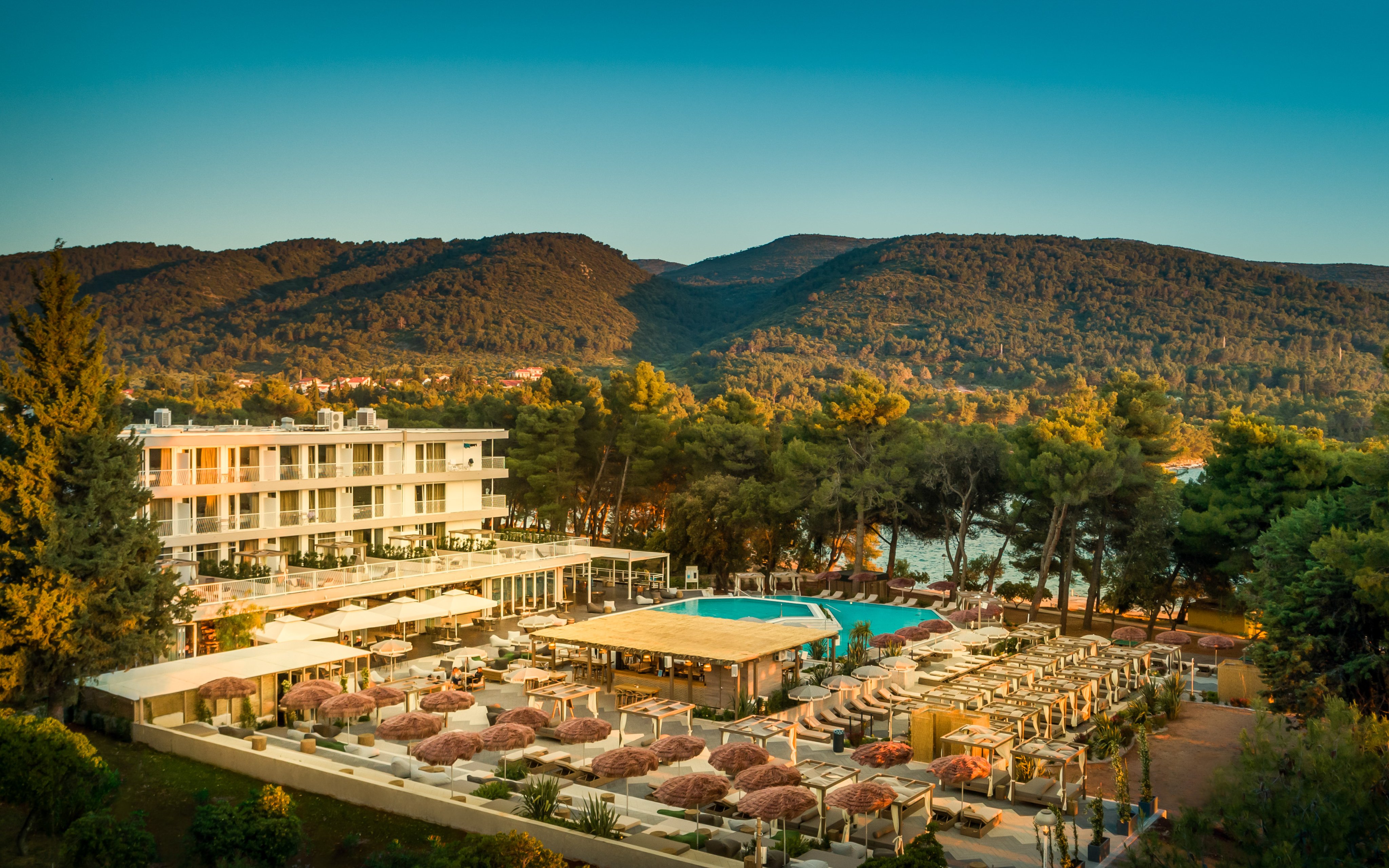 Chorvátsko: Stari Grad v [PLACES] Hvar Hoteli by Valamar *** s polpenziou, vonkajšími bazénmi + pláž a program
