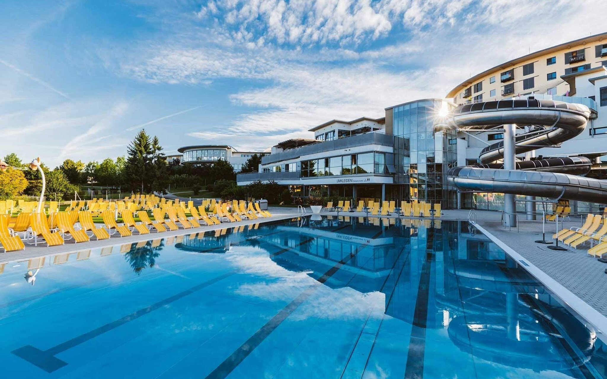 Rakúsko v luxusnom 4* Resorte Allegria s neobmedzeným vstupom do termálnych kúpeľov s 18 bazénmi + plná penzia