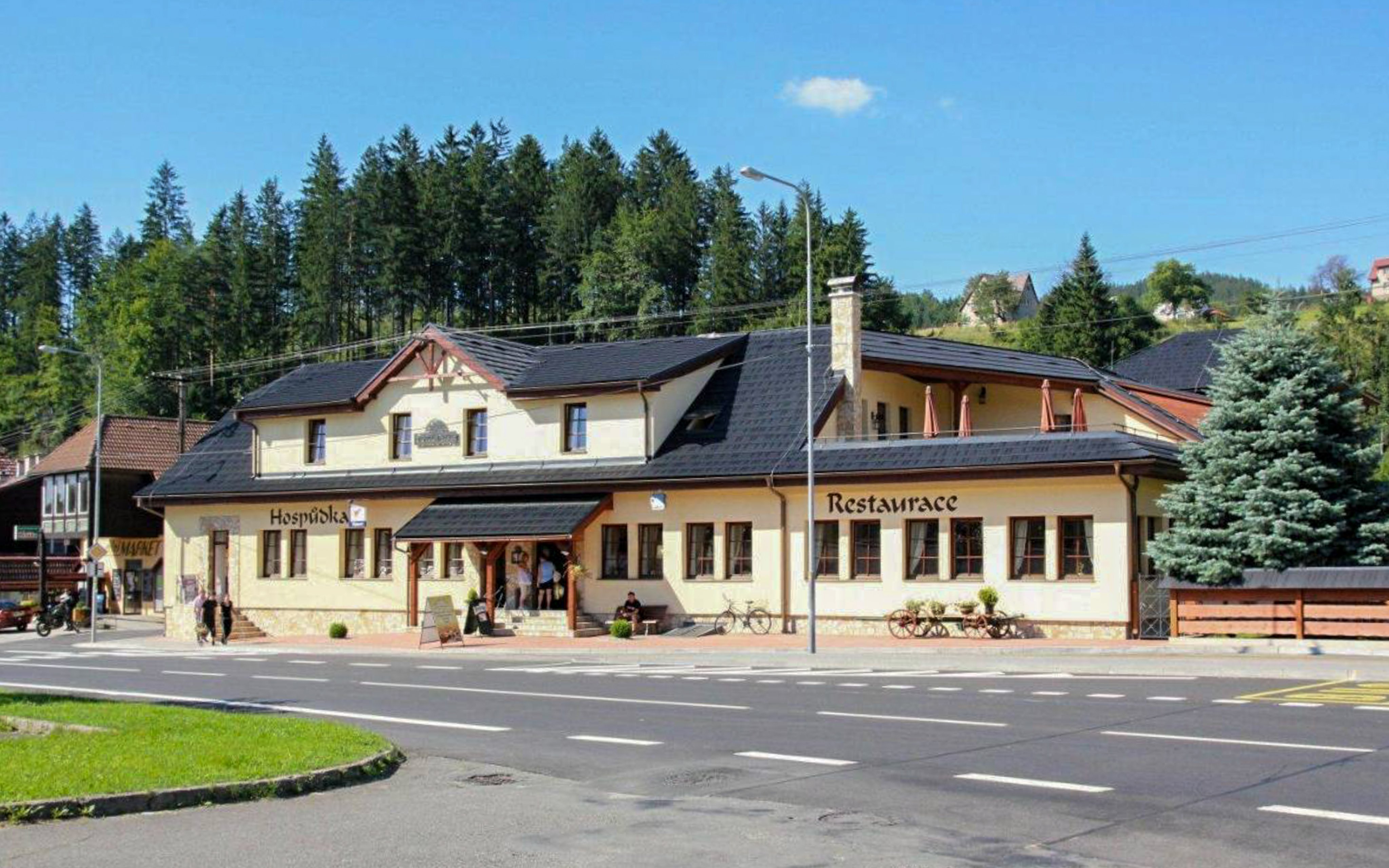 Beskydy a Valašsko: Horní Bečva v Penzióne Staré časy s raňajkami či polpenziou a privátnou vírivkou + zľavy