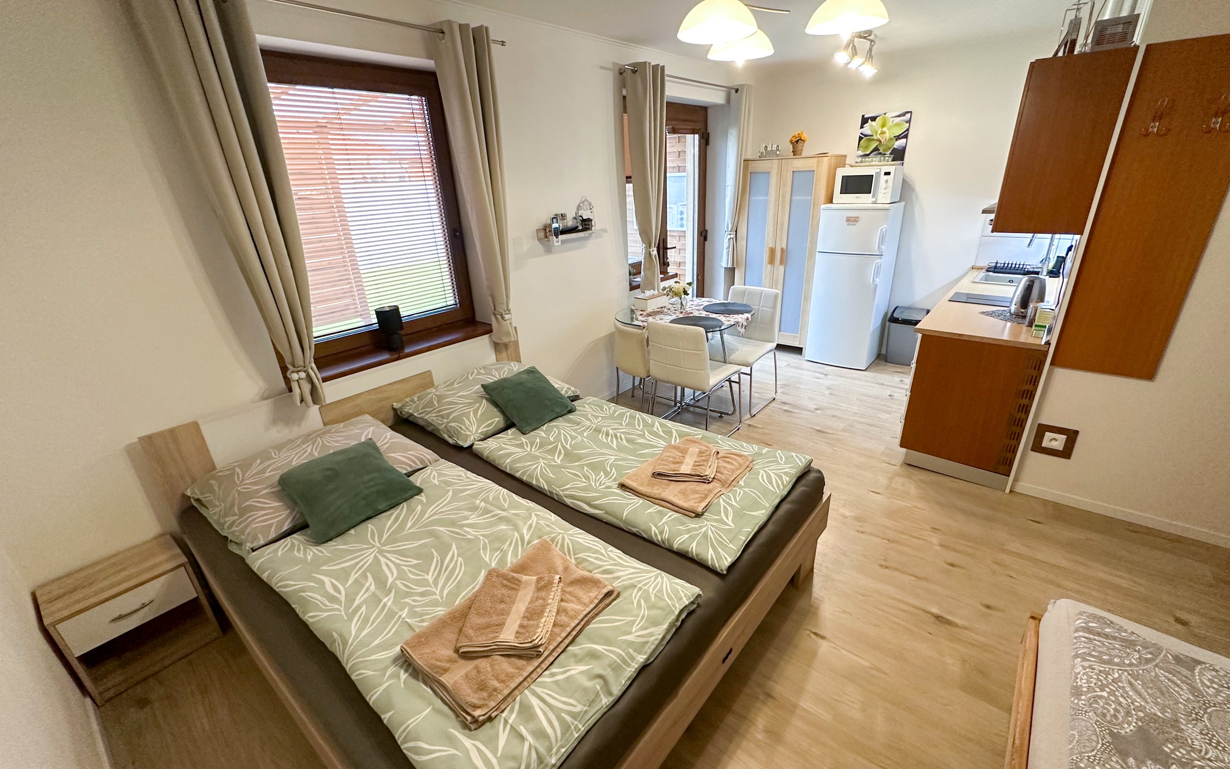 Nesvady len 750 m od termálov: Apartmán Losonci so zľavou na vstup do kúpeľov + zapožičanie bicyklov a hry