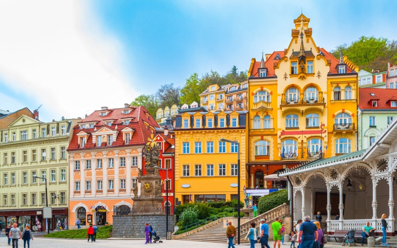 Karlove Vary v pokojnej okrajovej časti mesta v Penzióne Fan *** s raňajkami + kuchynský kút a parkovanie