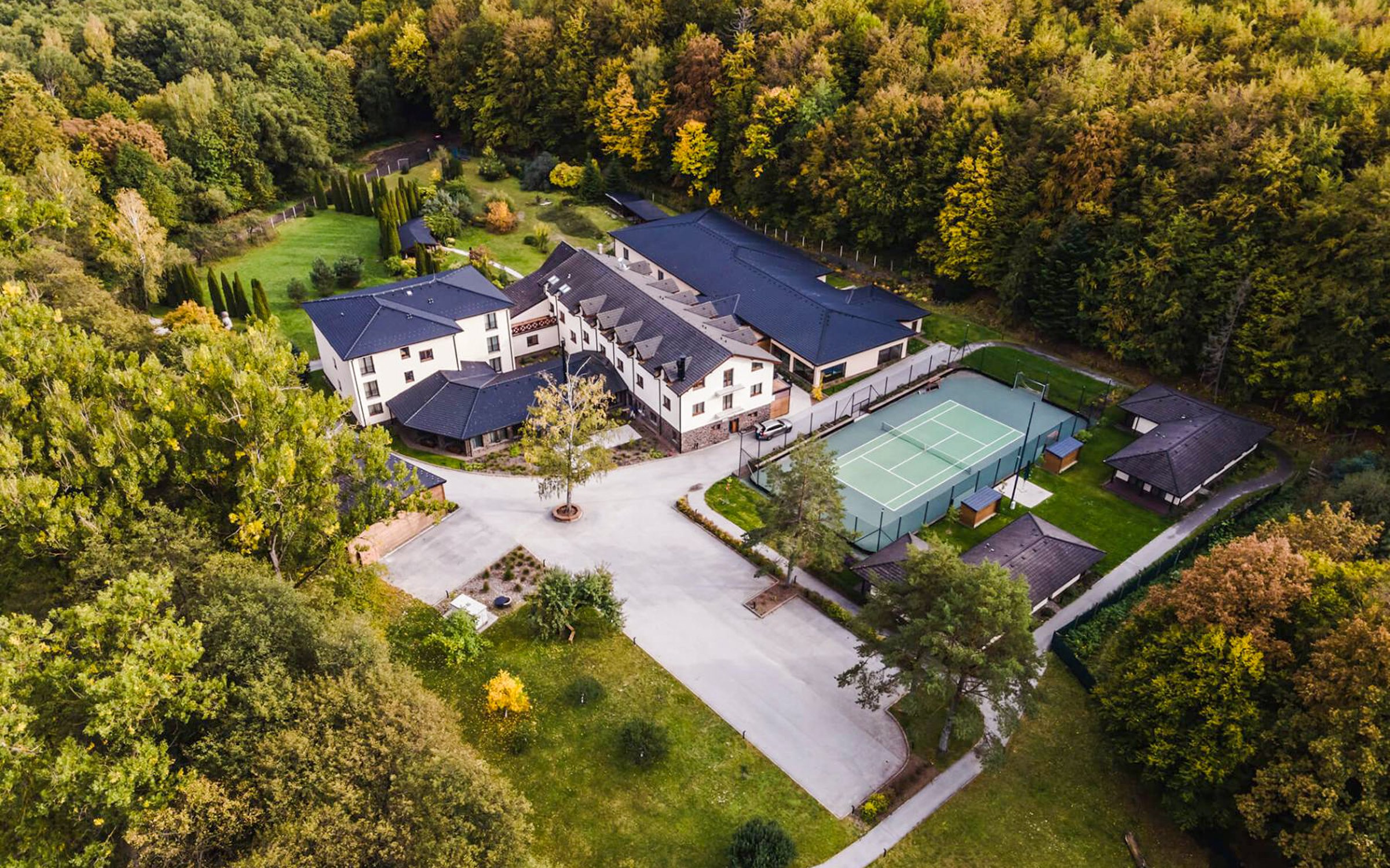 Relax pri Košiciach: Bio Hotel & Wellness Zlatý Hýľ s raňajkami/polpenziou + wellness a fitness neobmedzene