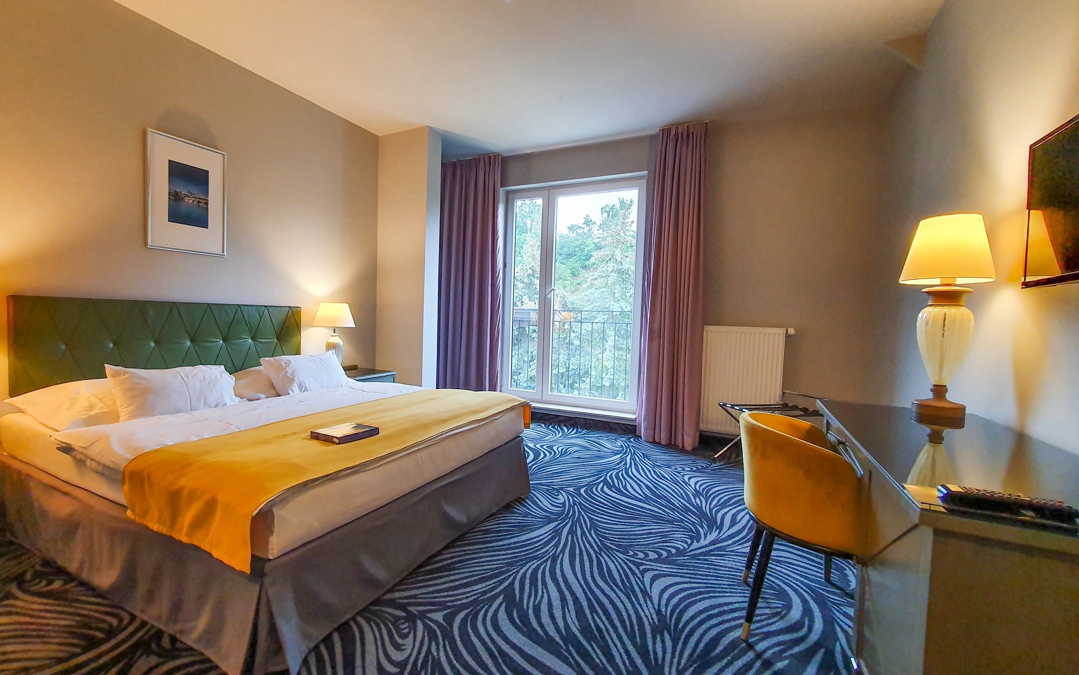 Pobyt 3 km od centra Karlových Varov: Parkhotel Carlsbad Inn **** s privátnym wellness, procedúrou + polpenzia