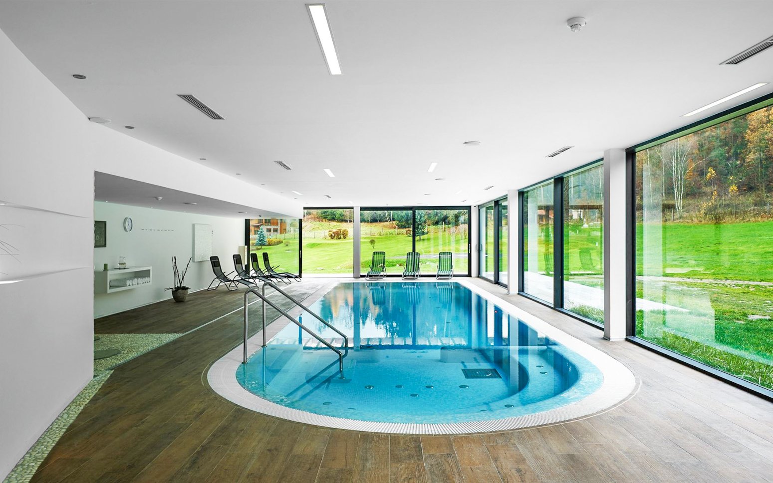 Karlove Vary: Cihelny Golf Resort **** s polpenziou + wellness centrum (bazén, vírivka a 4 sauny) neobmedzene