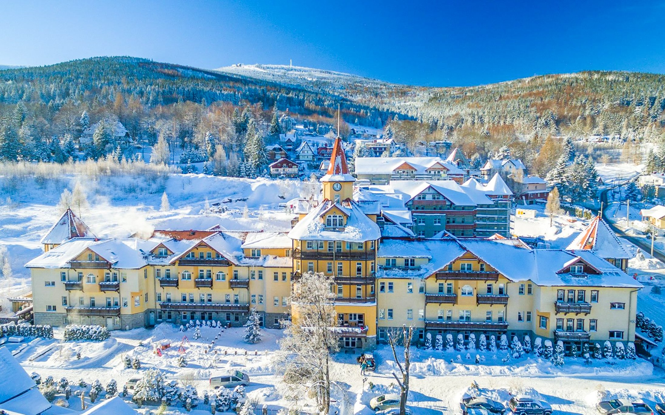 Poľsko: Hotel St. Lukas Sanatorium **** s polpenziou, wellness a až 12 liečebnými procedúrami