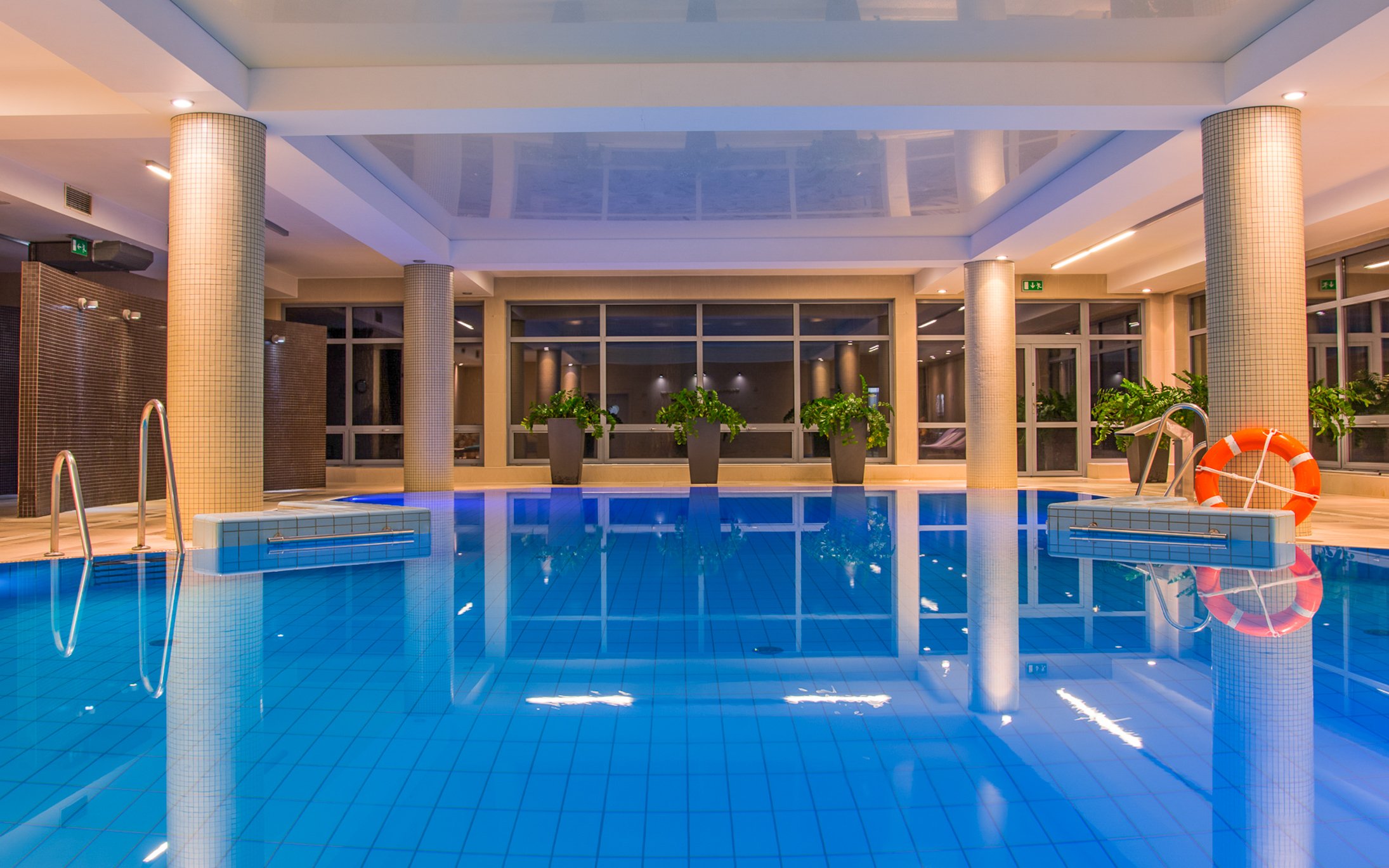 Poľsko: Kúpeľný Hotel Spa Medical Dwór Elizy *** s neobmedzeným wellness s bazénom a fitness + polopenzia