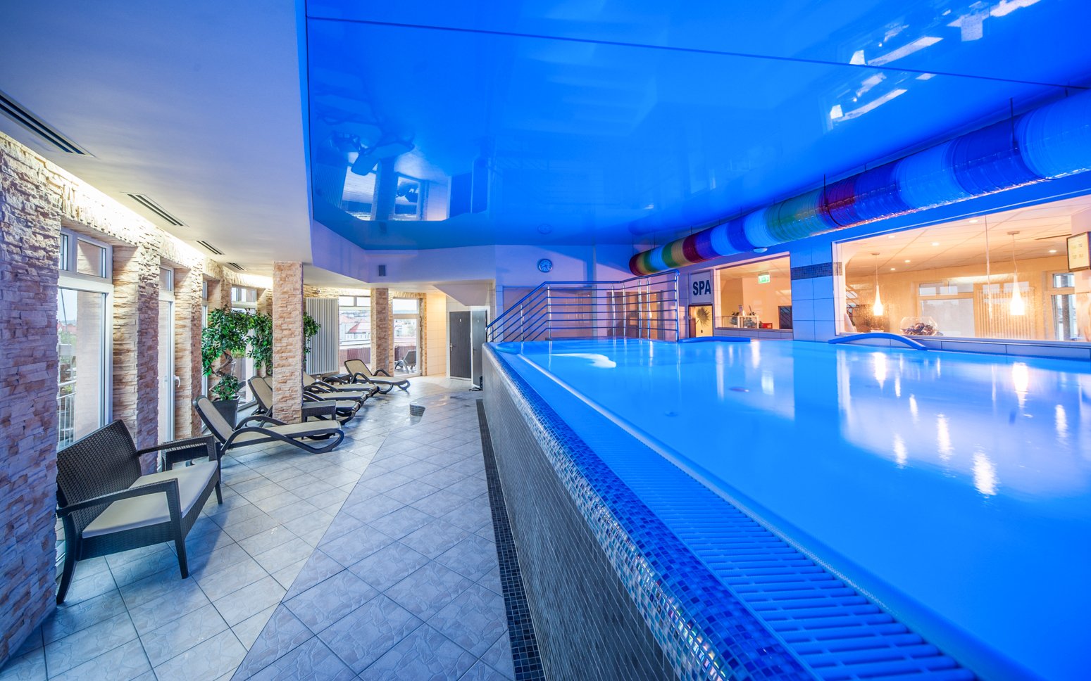 Poľsko: Lehnica v luxusnom 4* Hoteli Gwarna s neobmedzeným vstupom do wellness s bazénom a saunami + polpenzia