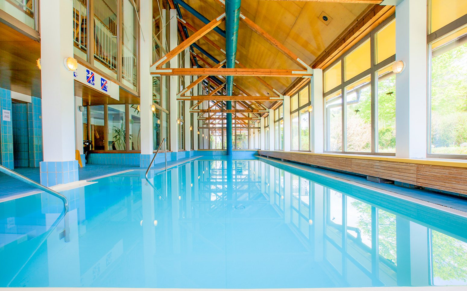 Slovinsko 100 m od Bohinjského jazera: Hotel Jezero **** s raňajkami/polpenziou a vstupom do bazéna i sauny