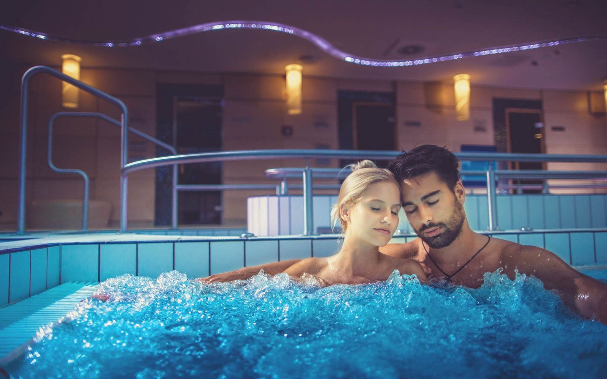 Pobyt pri kúpeľoch Bük v Hoteli Írottkő *** s polpenziou, obedom, neobmedzeným wellness + 50 % zľava na masáž