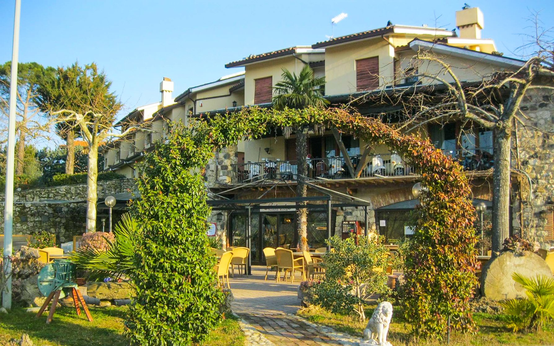 Romantika v Toskánsku pri jazerách: Hotel Rosati *** s raňajkami, welcome drinkom, zľavou do kúpeľov a vyžitím