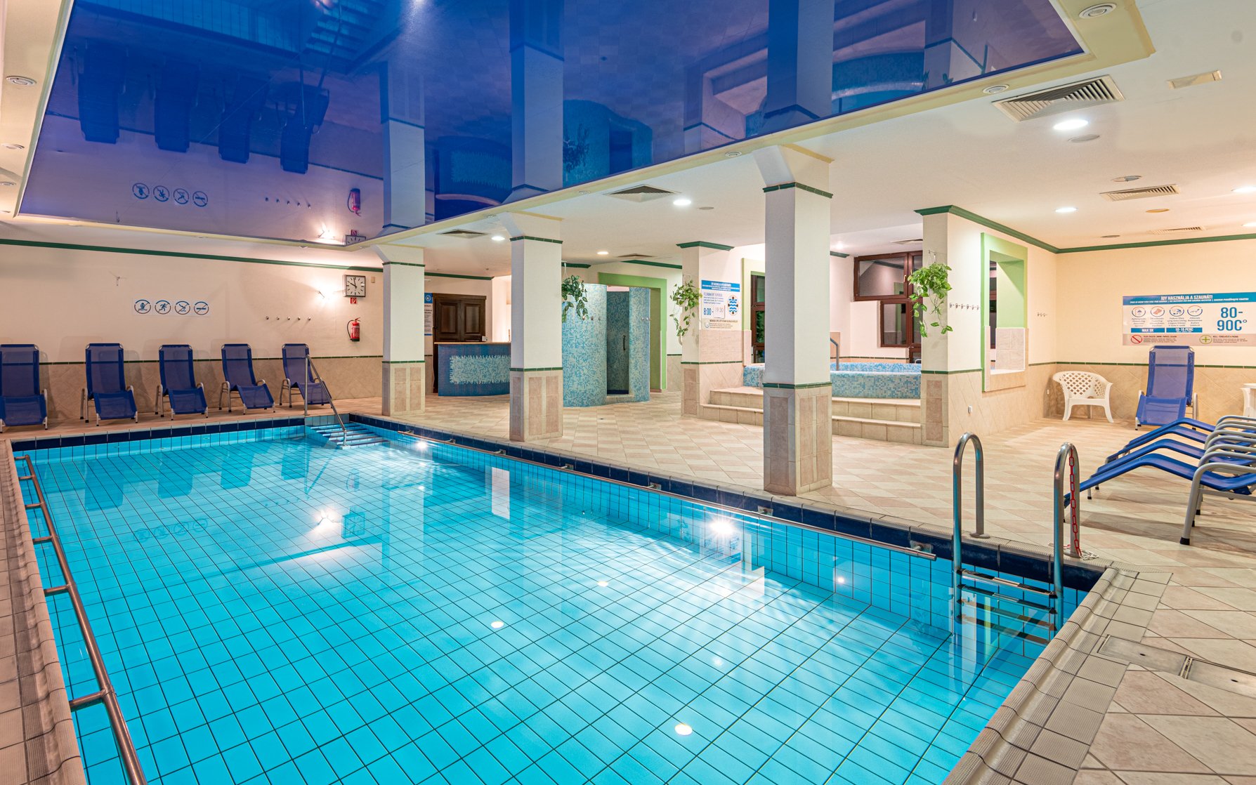 Šopron: Hotel Lővér ***superior s polpenziou a vstupom do wellness centra, bazéna a na pláže + výlet po meste