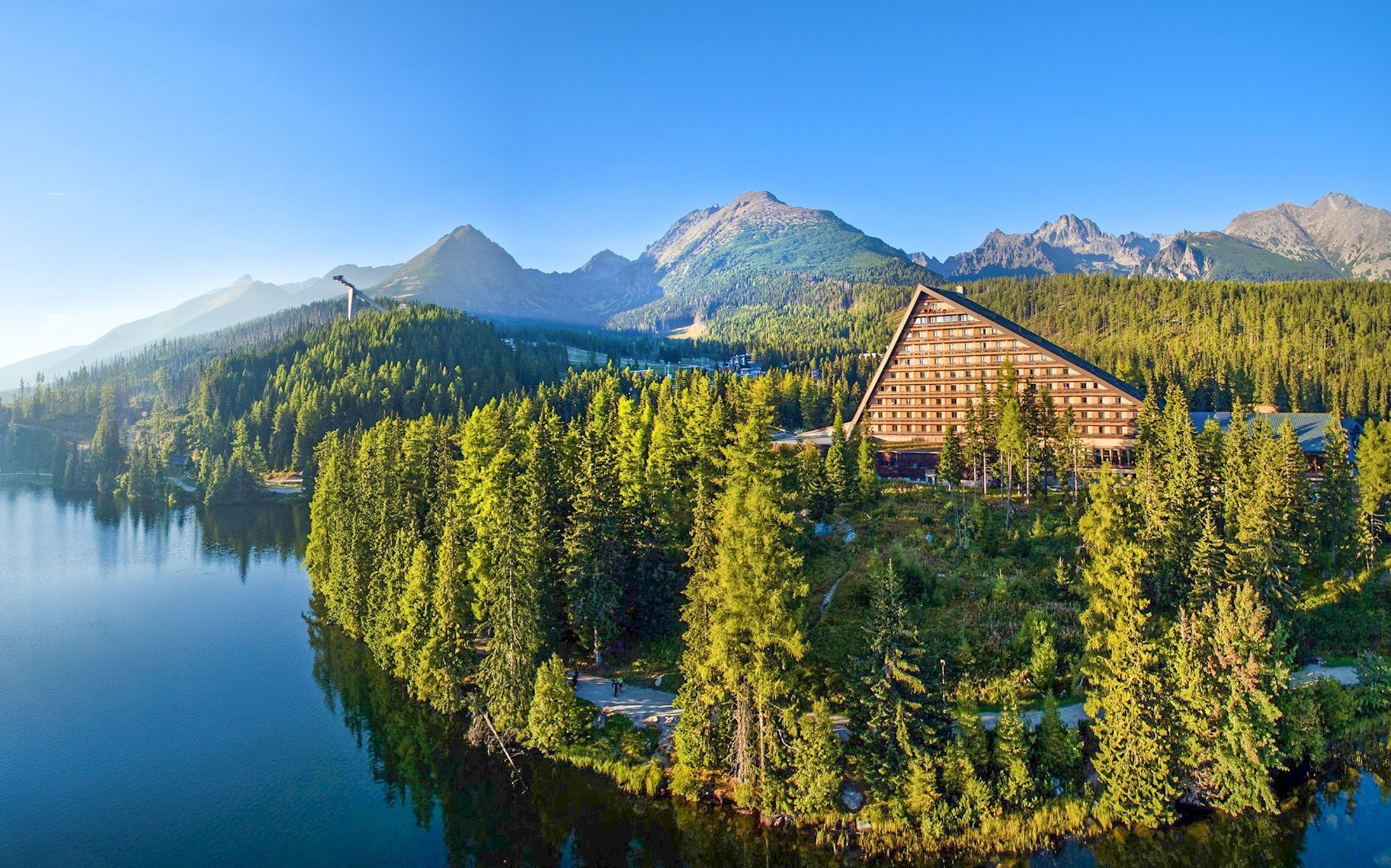 Vysoké Tatry s výhľadom na Štrbské pleso: Hotel Patria **** s prepychovým neobmedzeným wellness + polpenzia<br/>Wellness Hotel Patria ****, Štrbské Pleso 33, Štrbské Pleso 05985, recepcia@hotelpatria.sk