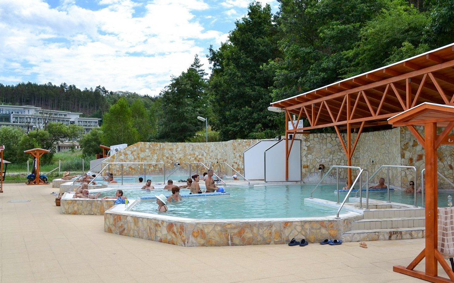 Egerszalók v Zöld Sziget s raňajkami, privátnym wellness a celodenným vstupom do termálnych kúpeľov