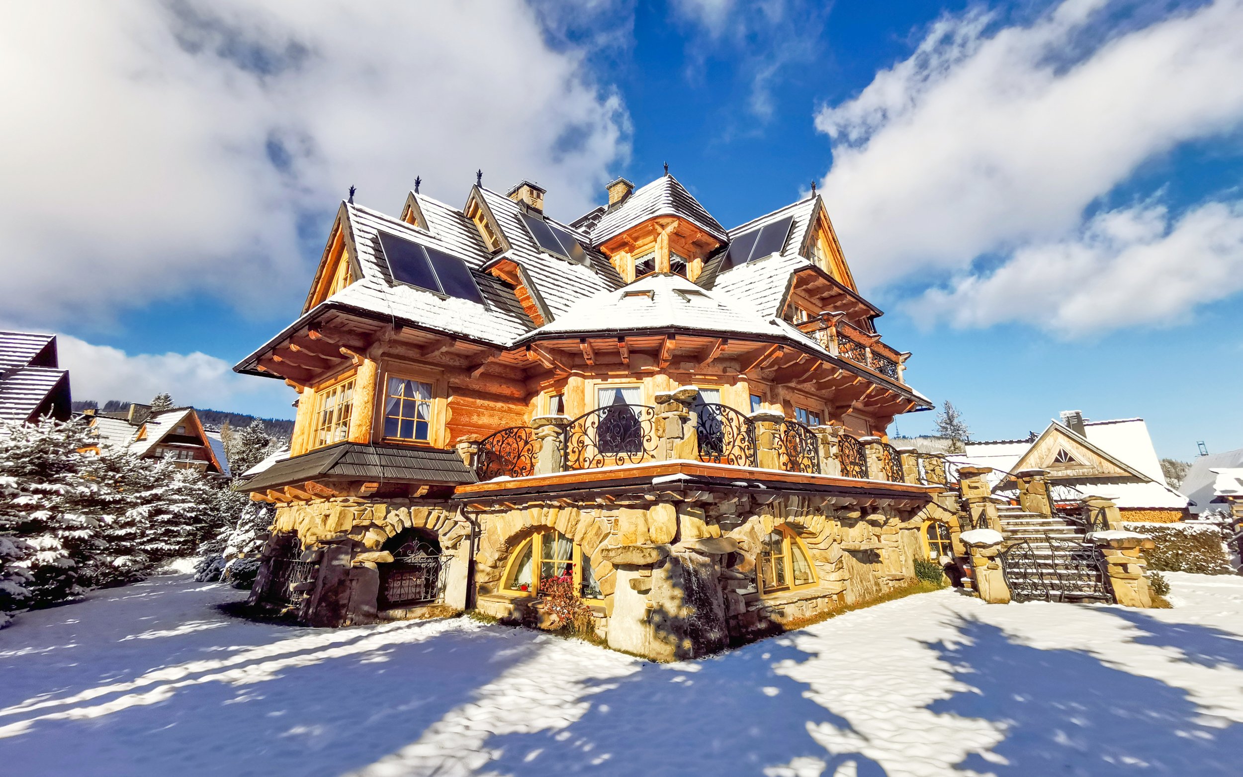 Poľské Tatry: Zakopané v drevenej Wille Tatrzanski Zomecek *** s raňajkami, voucherom do pizzérie + kúpací sud