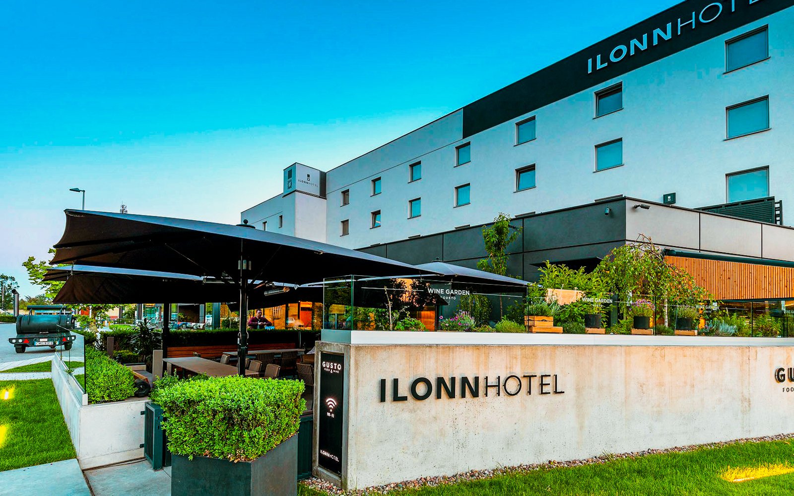 Poznaň: Ilonn Hotel **** s raňajkami, so saunovým a fitness centrom neobmedzene + dieťa do 12 rokov zdarma<br/>Ilonn Hotel ****, Szarych Szeregów 16, Poznań 60-462, rezerwacja@ilonnhotel.pl