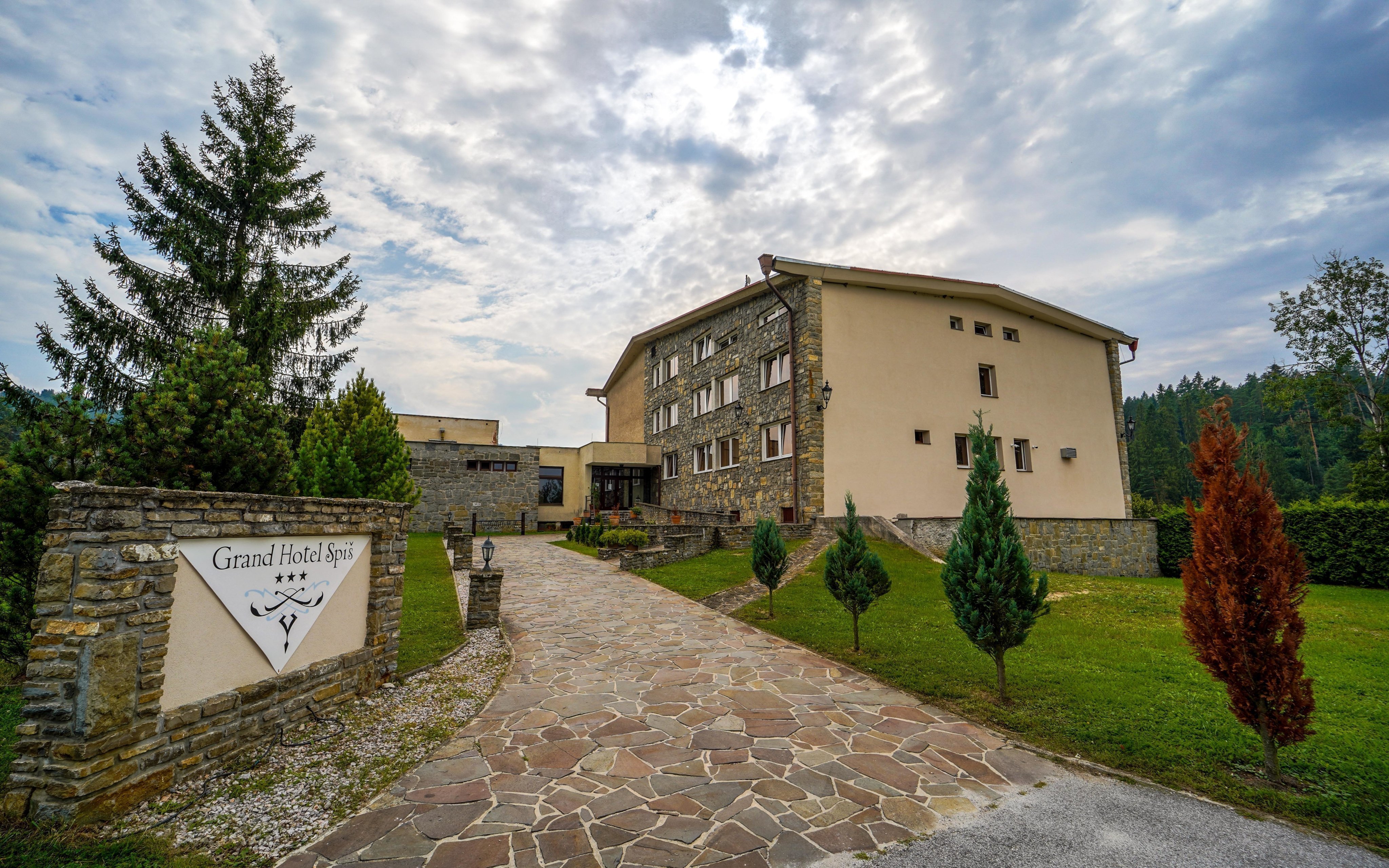 Národný park Slovenský raj v Grand Hoteli Spiš *** s chutnou polpenziou a 15 % zľavou do AquaCity Poprad