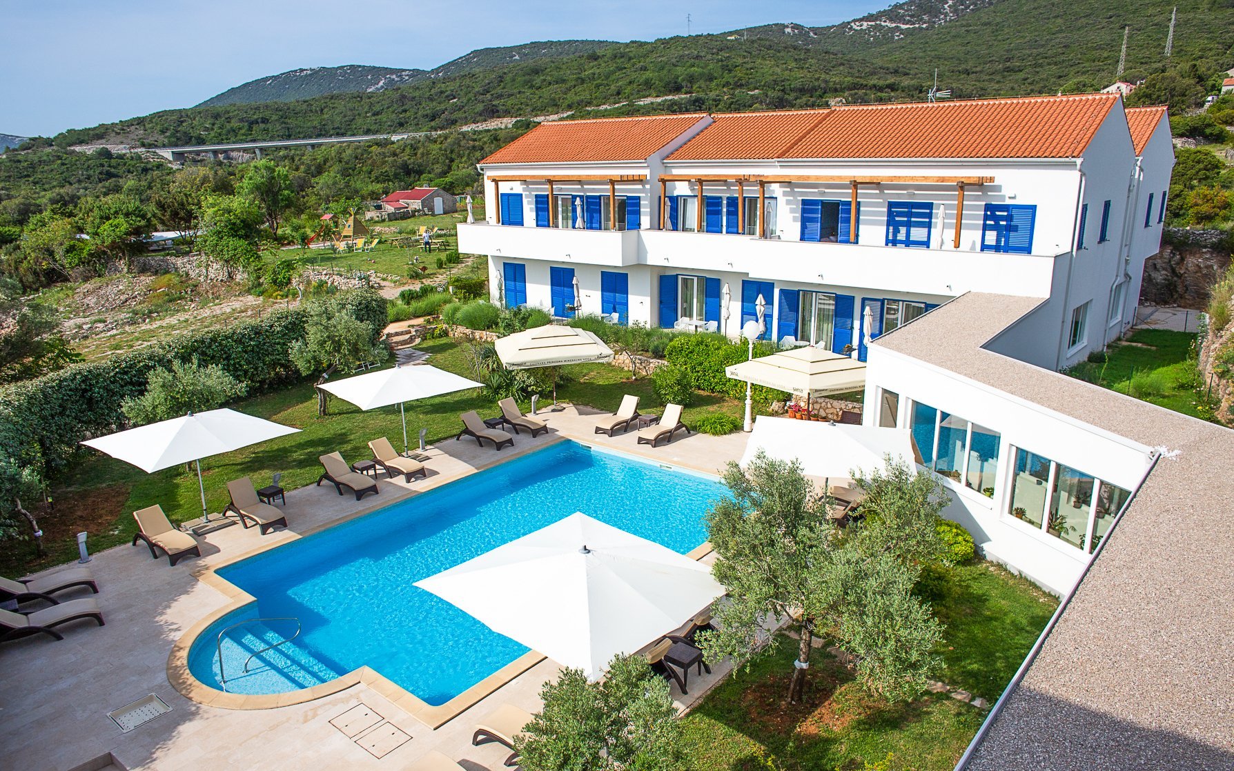 Chorvátsko: Ostrov Lošinj vo Family Resort Hoteli Manora **** so súkromnou plážou, bazénmi a polpenziou