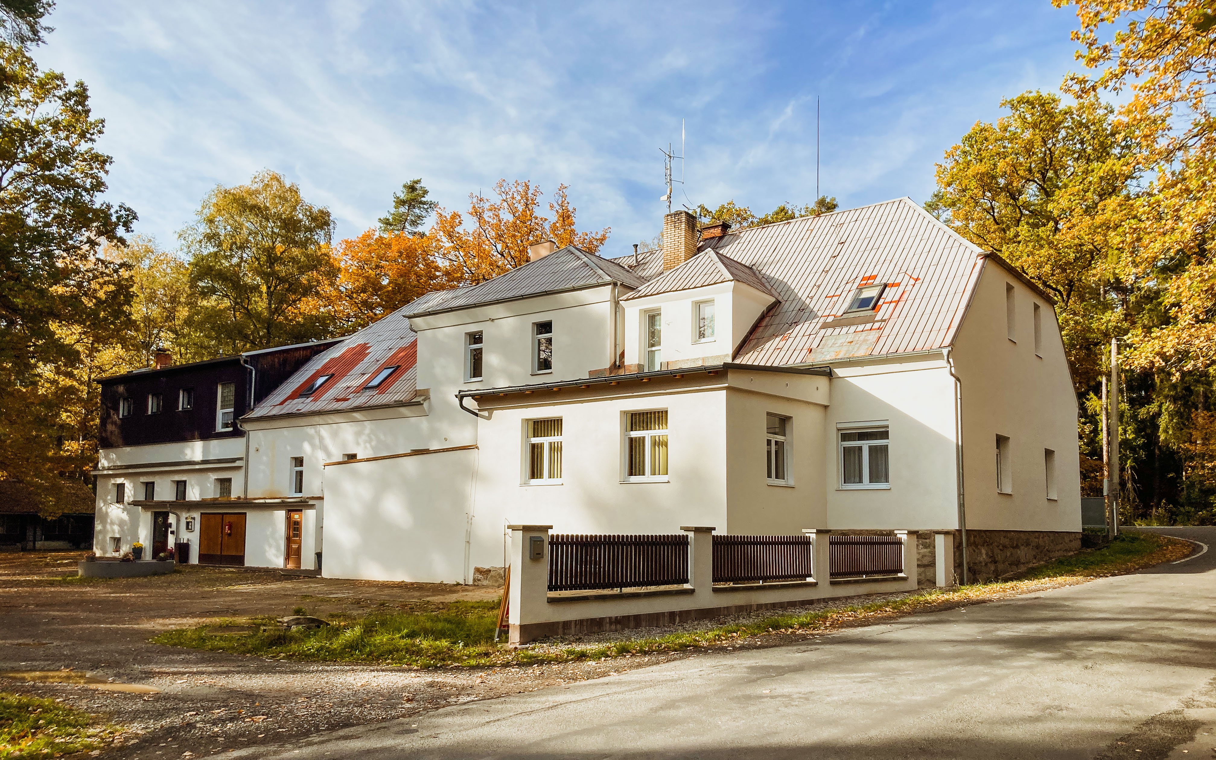 Plzensko v Penzióne Zelený Háj uprostred prírody s raňajkami, neobmedzenou konzumáciou kávy a darčekom + drink<br/>Penzion Zelený Háj, Merklín 107, Merklín 33452, info@hofman-hotels.cz