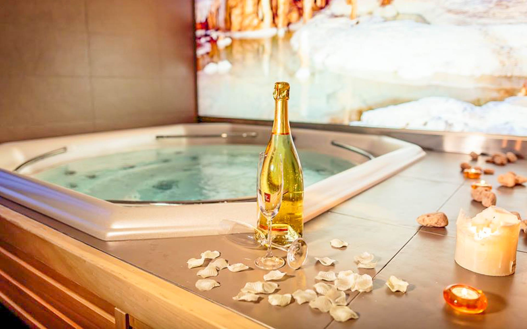 Južná Morava pri Moravskom krase: Hotel Olberg *** s polpenziou a privátnym wellness (bazén, vírivka a sauna)<br/>Hotel Olberg ***, Olomučany 58, Olomučany 679 03, hotel@olberg.cz