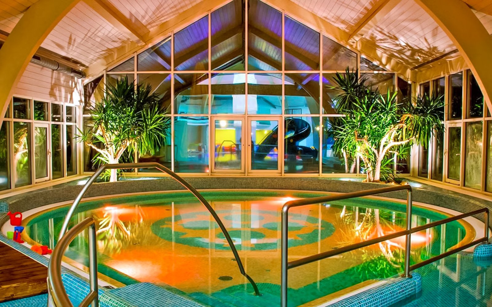 Hévíz a Balaton: Kolping Hotel Spa & Family Resort **** s polpenziou, rodinnými kúpeľmi a aktivitami pre deti