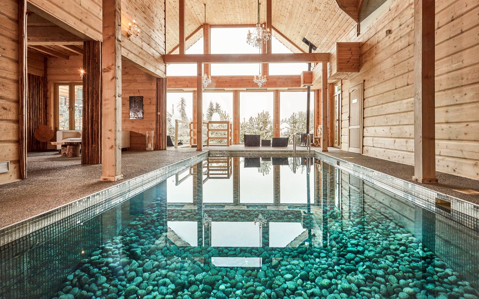Poľsko pri NP Pieniny a skiareáloch v No Name Luxury Hotel&SPA **** s raňajkami a wellness (bazén a 3 sauny)
