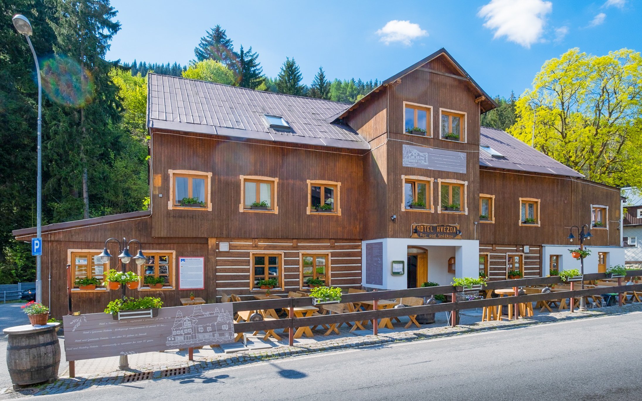 Pec pod Sněžkou v štýlovom Hoteli Hvězda *** s raňajkami/polpenziou/all inclusive + welcome drink a úschovňa