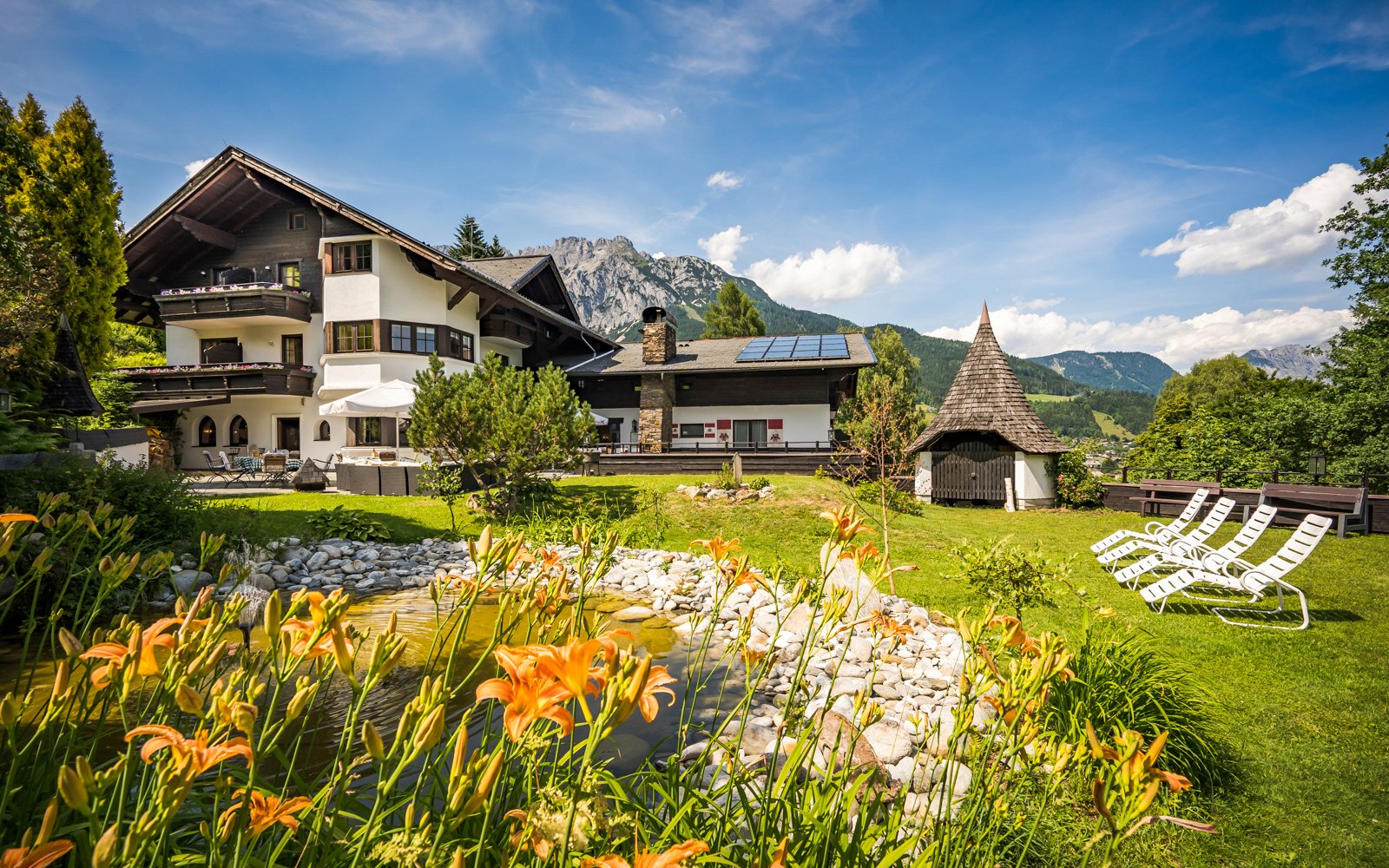 Štajersko: Hotel Landhaus St. Georg **** so slovenským personálom, raňajkami/polopenziou a wellness<br/>Hotel Landhaus St. Georg ****, Kulmweg 555, Gröbming 8962, info@st-georg.at
