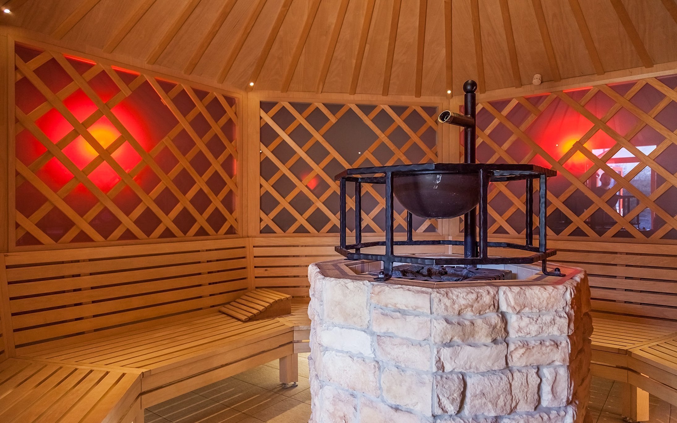Relax v Celldömölku: Vulkán Wellness Hotel & Camping s polpenziou + termály neobmedzene (8 bazénov a 4 sauny)