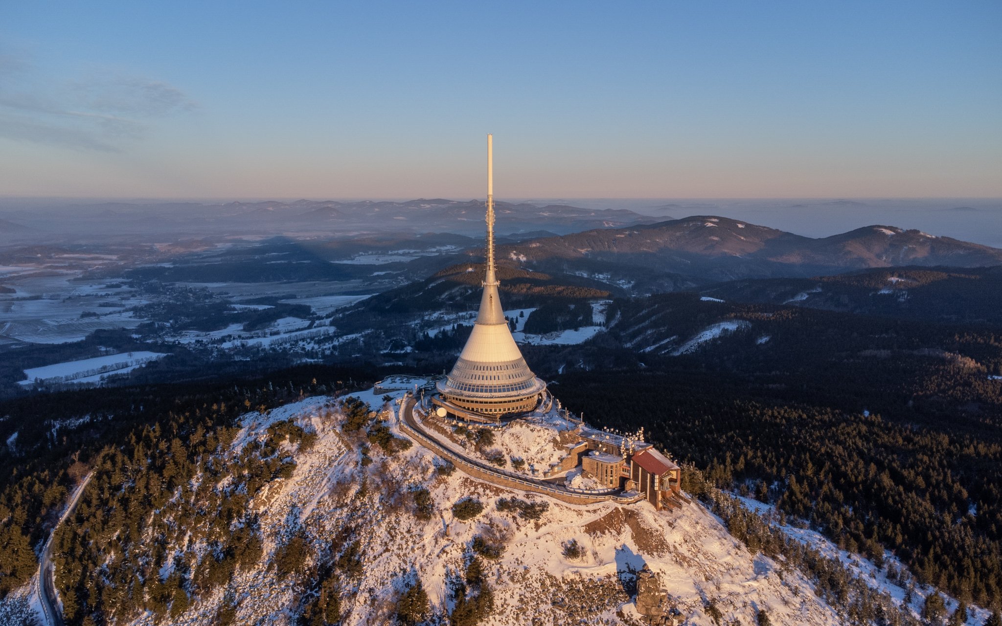 Liberec 3 km od centra a blízko niekoľkých ski areálov: Pobyt v Hoteli Fabrica *** s raňajkami formou bufetu