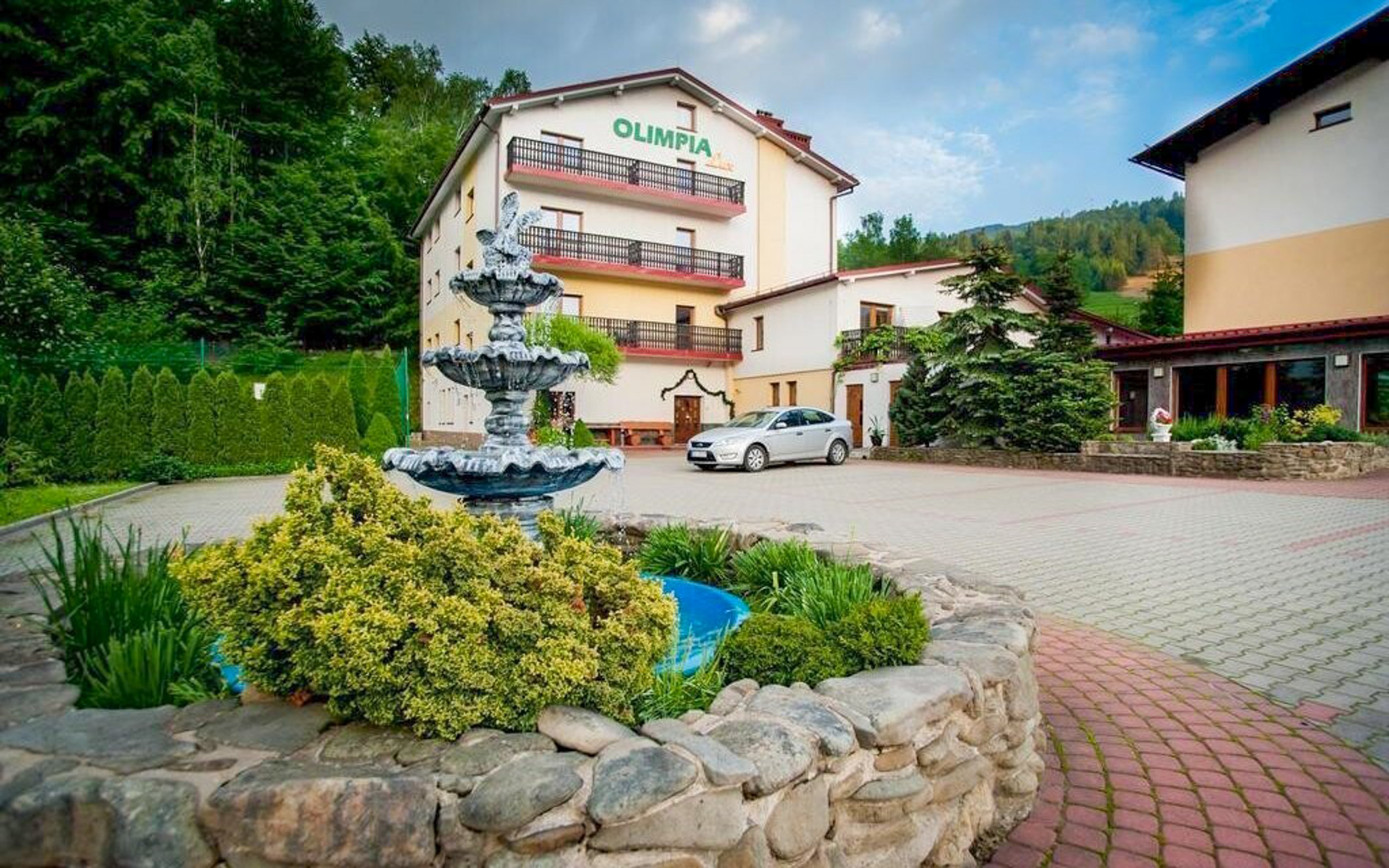 Poľské Beskydy v Olimpia Resort & Spa *** s raňajkami, wellness a bohatým vyžitím (Xbox, biliard, ping-pong)