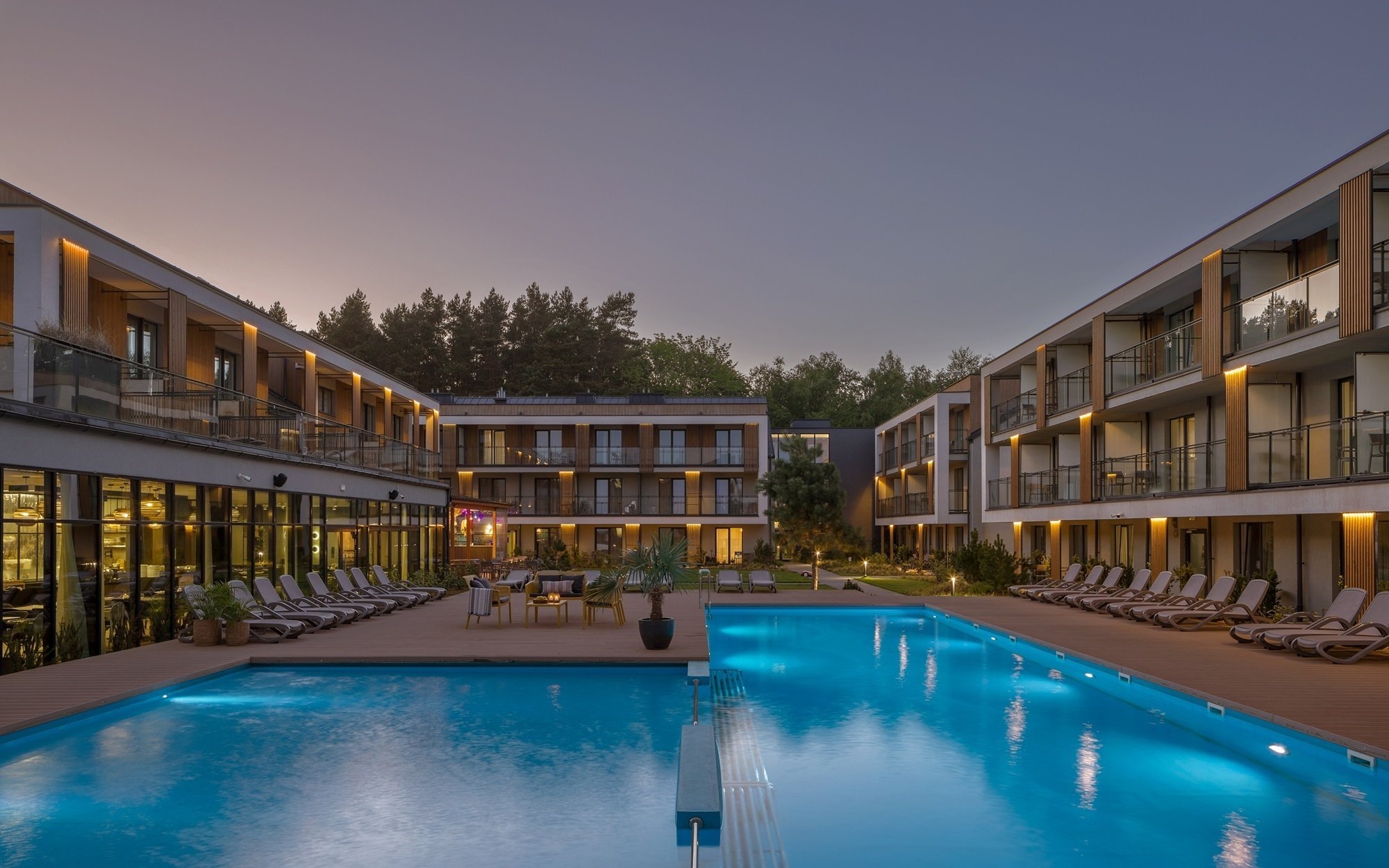 Baltské more len pár krokov od pláže: Saltic Resort & Spa Grzybowo s raňajkami + bazény, sauny a vírivky