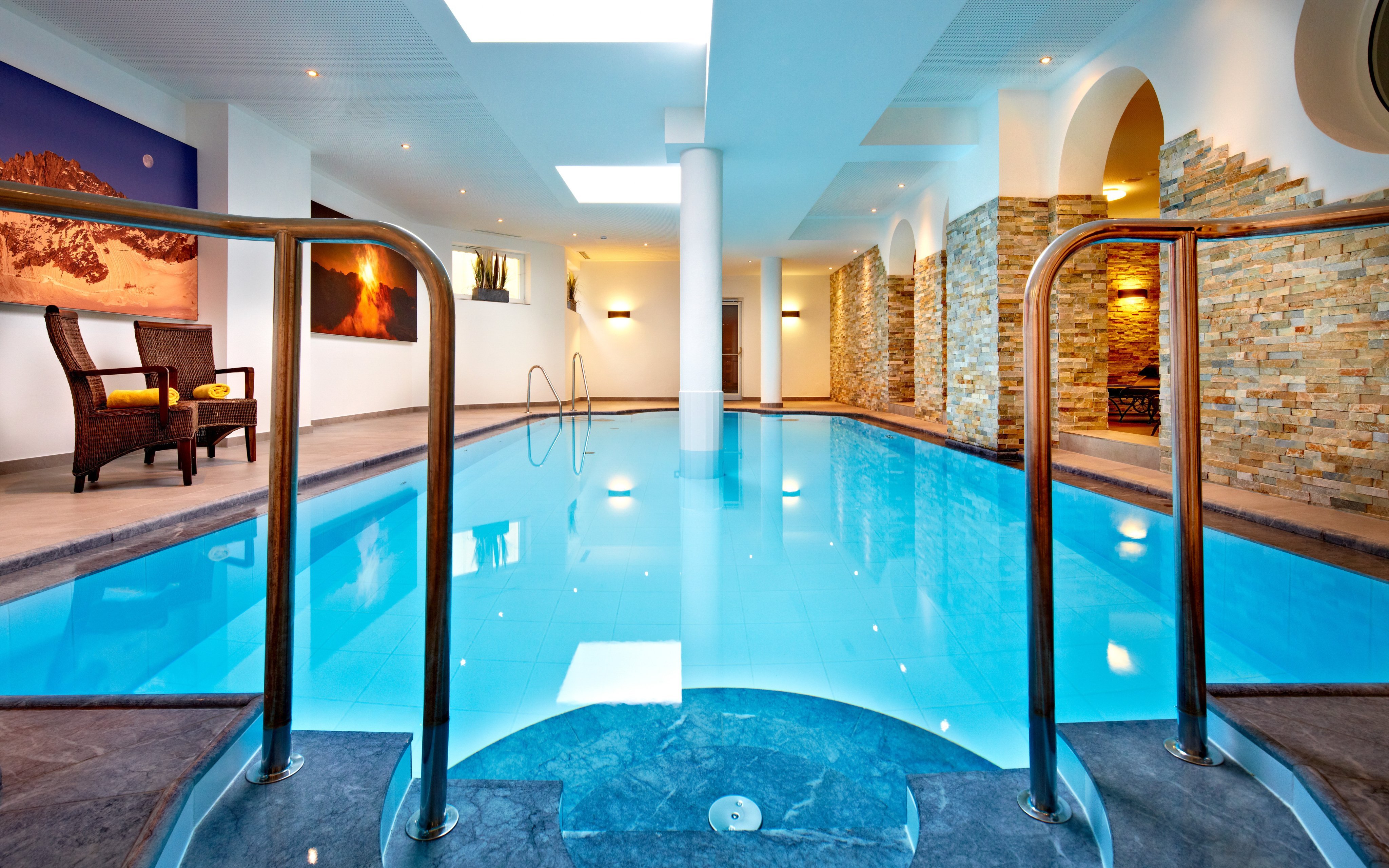 Dovolenka snov pri Zellskom jazere: Hotel Tauernhof Kaprun **** s polpenziou a wellness + zľavy na atrakcie
